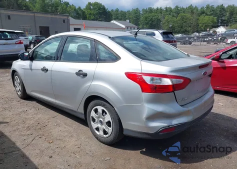 2014 Ford Focus S z USA, uszkodzony, nr VIN 1FADP3E23EL231107
